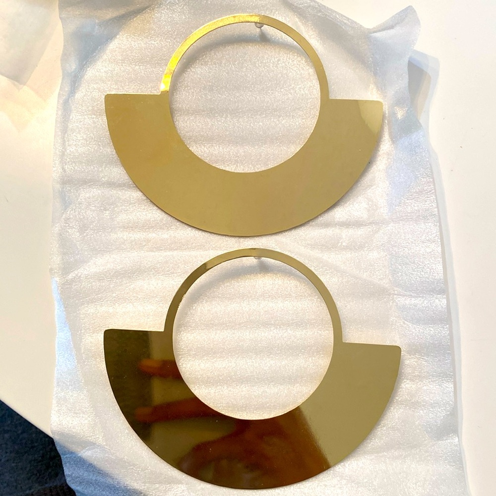 Half circled mirrored earrings